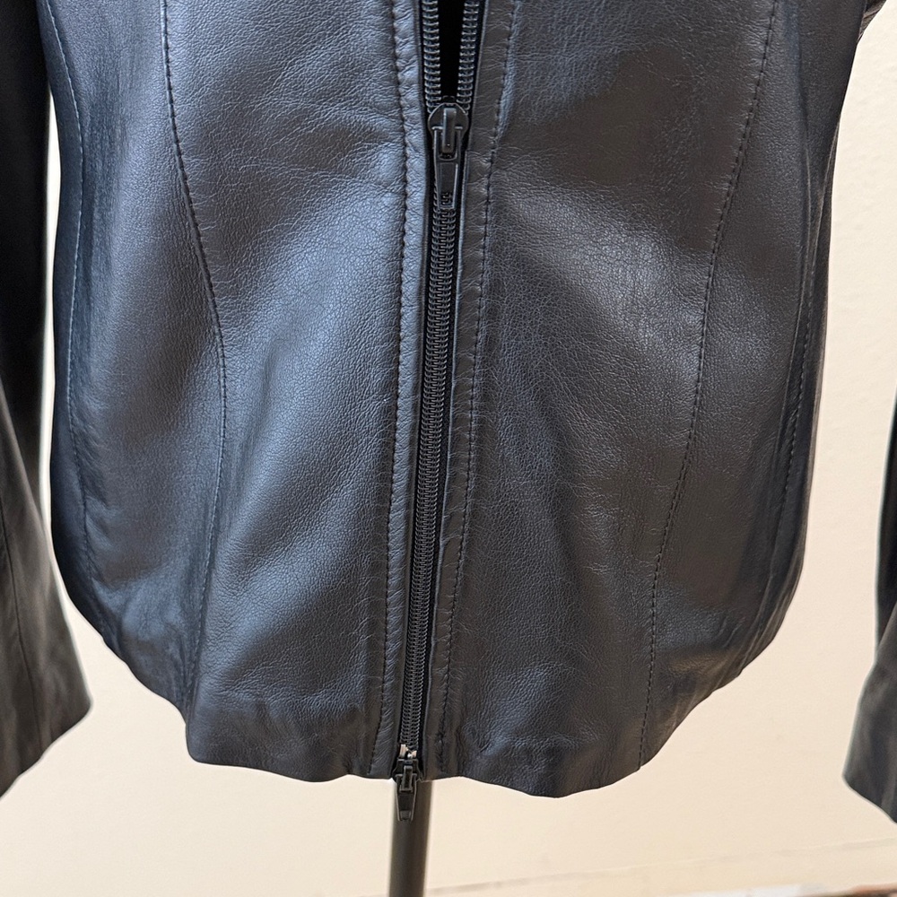 Vera Pelle Women's Black Leather Jacket - Picture 7 of 11